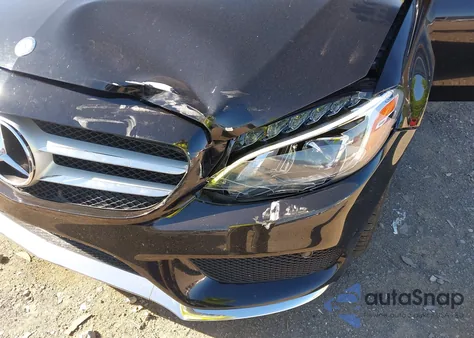 2015 Mercedes-Benz C 300 4Matic/Luxury 4Matic/Sport 4Matic from USA, damaged, VIN 55SWF4KB5FU015388